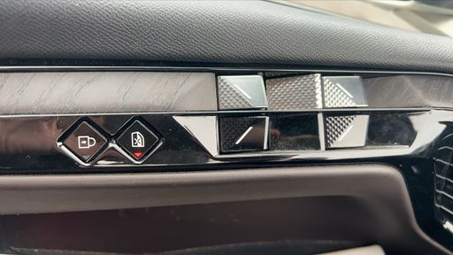 DS DS4 1.6 THP 225 Hybrid e-EAT8 - Rivoli – 2022 – 98899 km – Hybride rechargeable – Boîte Automatique — photo 5
