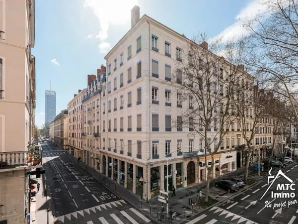 Appartement 6 pièces 190 m²