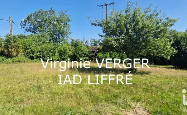 Terrain 600 m²
