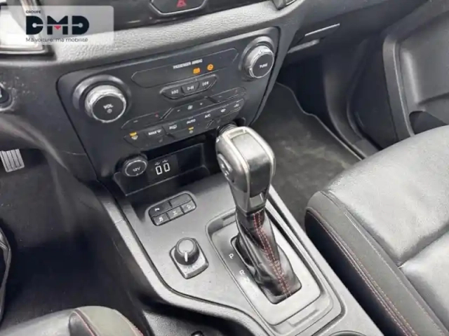 Ford Ranger 2.0 tdci 213ch super cab stormtrak bva10 — photo 8