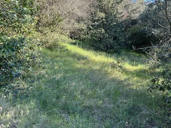Milhaud, vente terrain constructible.