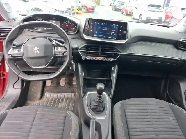 Peugeot 2008 puretech 100 s&amp;s bvm6 — photo 11