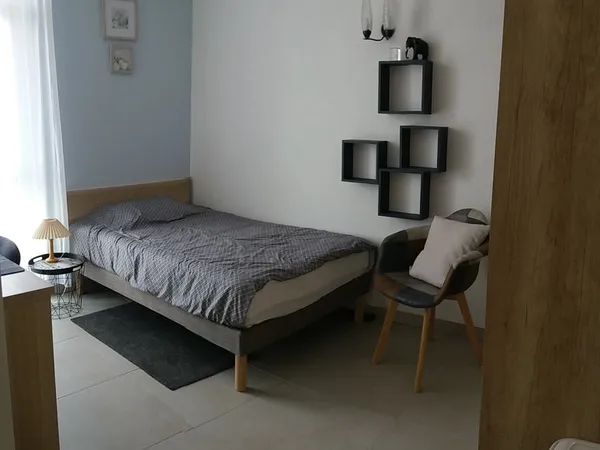 1 chambre a loué en colocation 375 HC