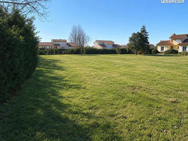 Terrain constructible face au Zoo - Plaisance-du-Touch