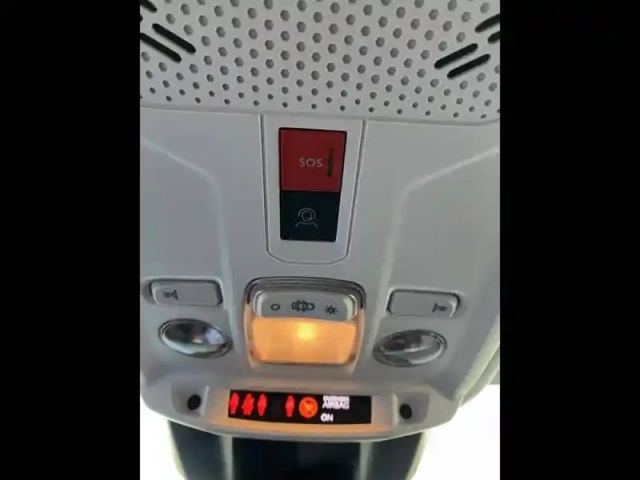 Peugeot 208 hybrid 110 ch e-dcs6 — photo 27