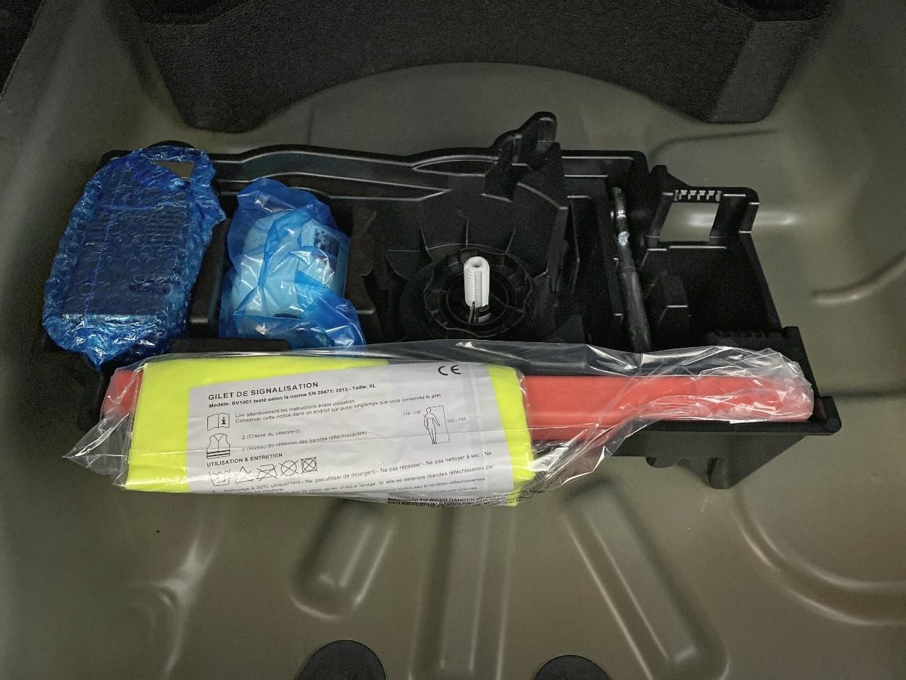 Citroën C4 X hybride 136 ch e-dcs6 max — photo 12