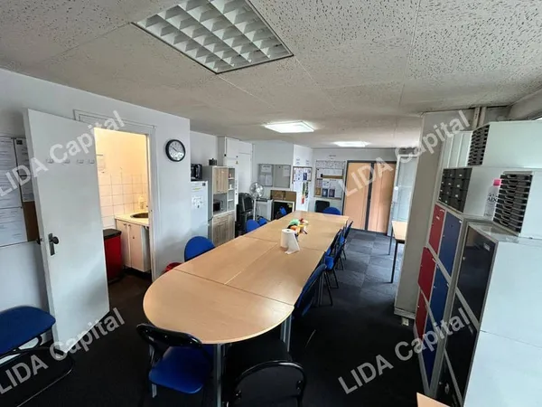 Boutique 64 m²