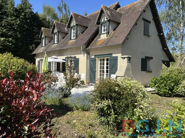Pavillon avec sous sol au calme