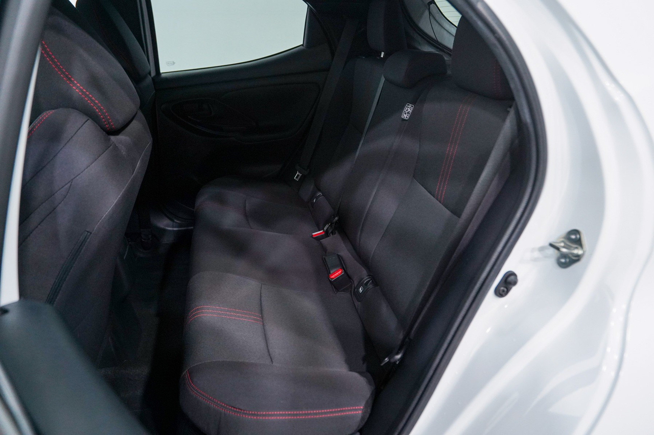 Toyota Yaris 4 — photo 31