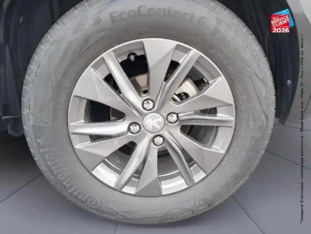 Peugeot 2008 1.2 puretech 100ch s&amp;s style — photo 10
