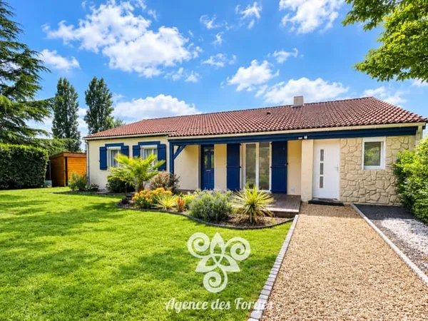 Maison de plain-pied de 203m² - 4 chambres + bureau - Le Landreau