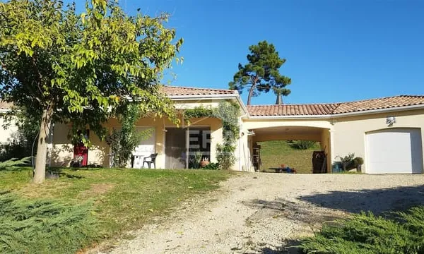 TRES BELLE MAISON RECENTE (2011), DE PLAIN-PIED