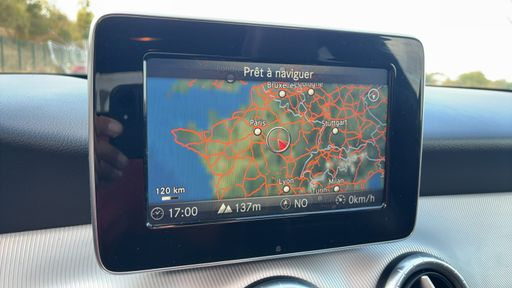 Mercedes Classe CLA 2.1 200 CDI 136 - Sensation – 2015 – 165603 km – Diesel – Boîte Automatique — photo 10