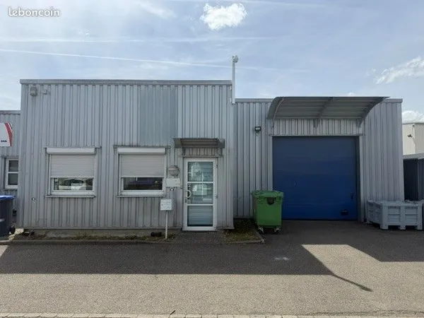 Local 210 m² Geispolsheim