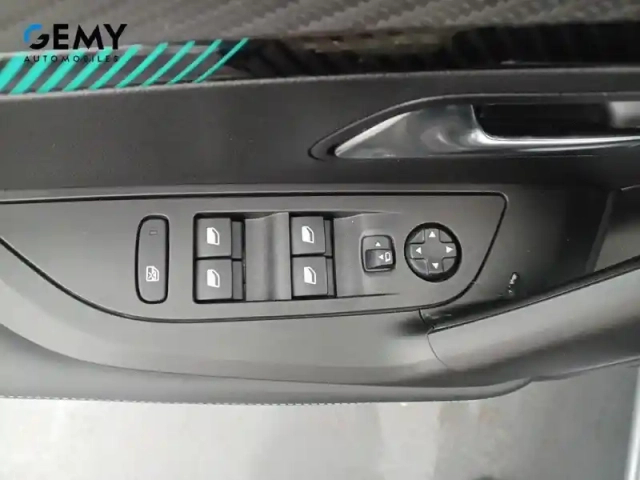Peugeot 2008 puretech 130 s&amp;s bvm6 — photo 8