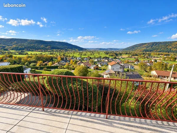 Chambre meublée 12 m² dans maison 140 m² - Terrasse, vue panoramique, parking