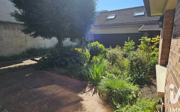 Maison 7 pièces 271 m²