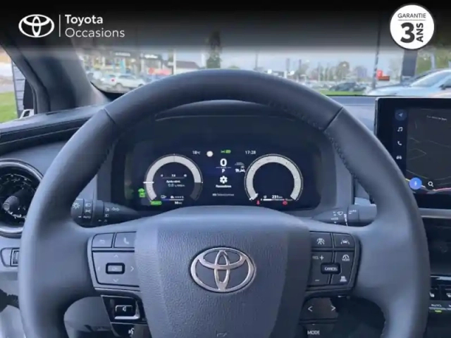 Toyota C-Hr 2.0 hybride rechargeable 225ch design pk my25 — photo 5