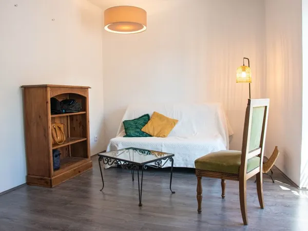 Loue appartement meublé dans duplex