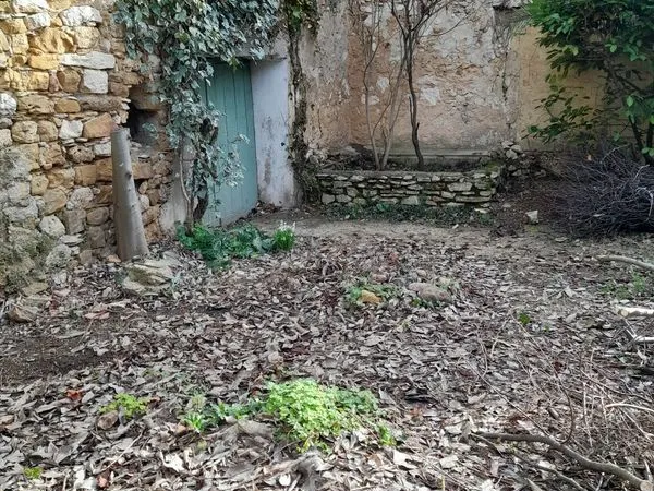 Maison de village st victor la coste