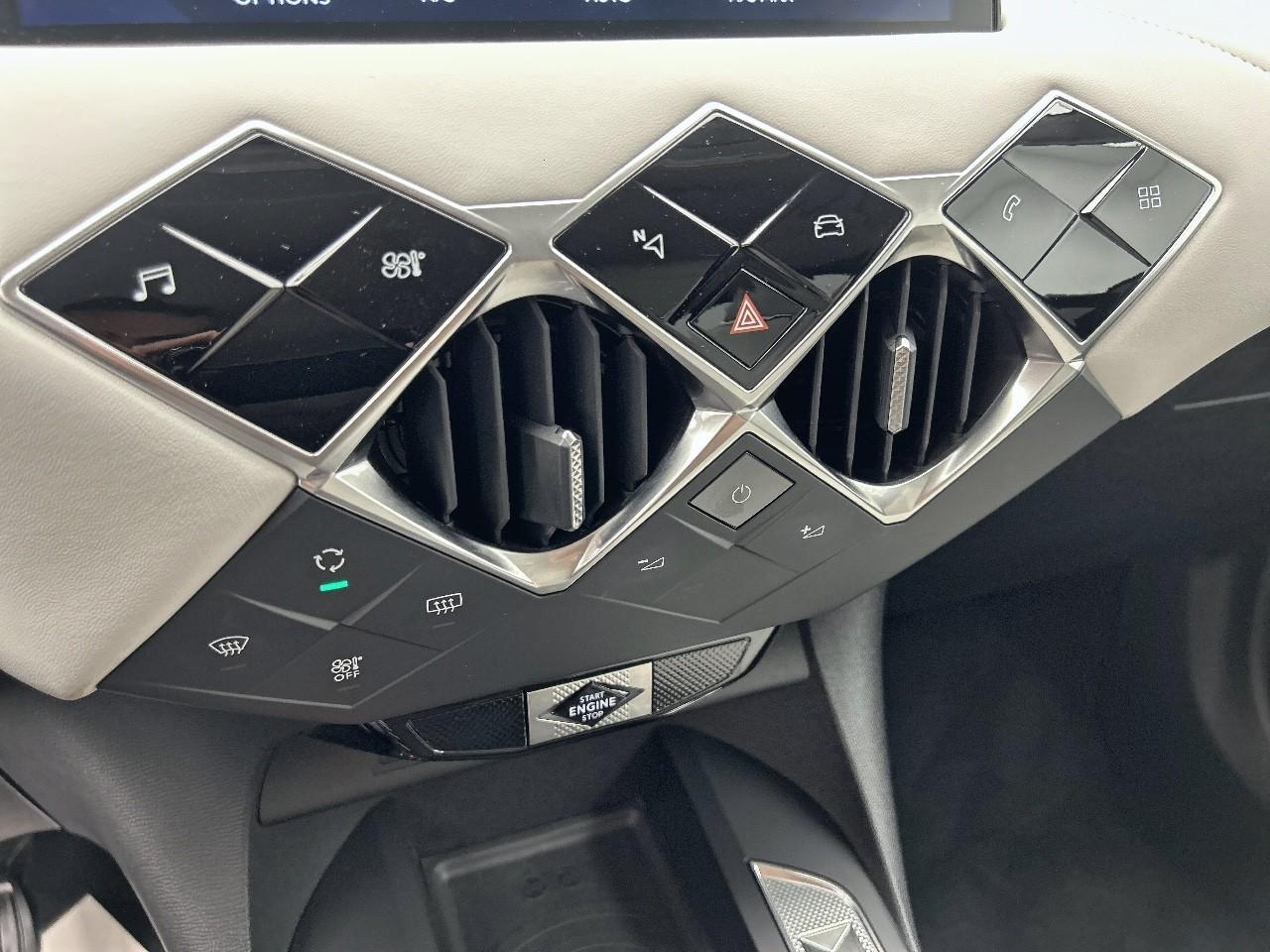 Ds Ds 3 crossback puretech 100 bvm6 connected chic — photo 26