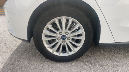 Ford Focus 1.0 EcoBoost 125 - Titanium – 2018 – 95771 km – Essence – Boîte Manuelle — photo 29