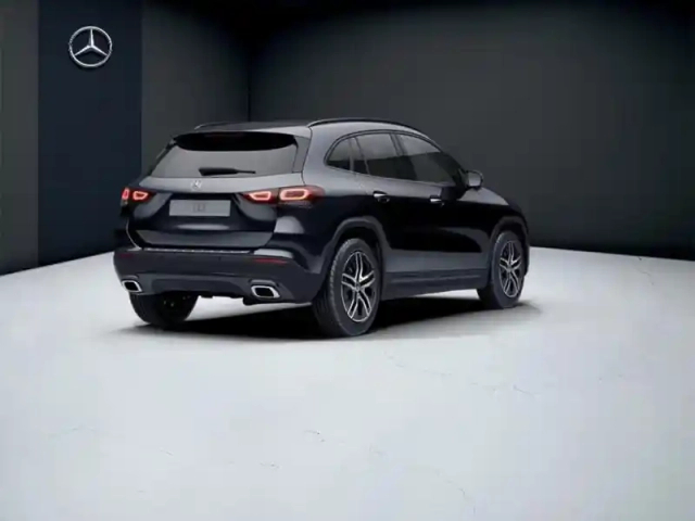 Mercedes Gla 200 d progressive line — photo 22