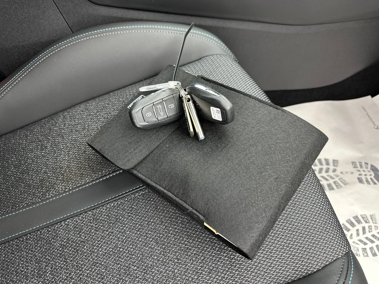 Peugeot 308 sw bluehdi 130ch s&s eat8 allure pack — photo 32