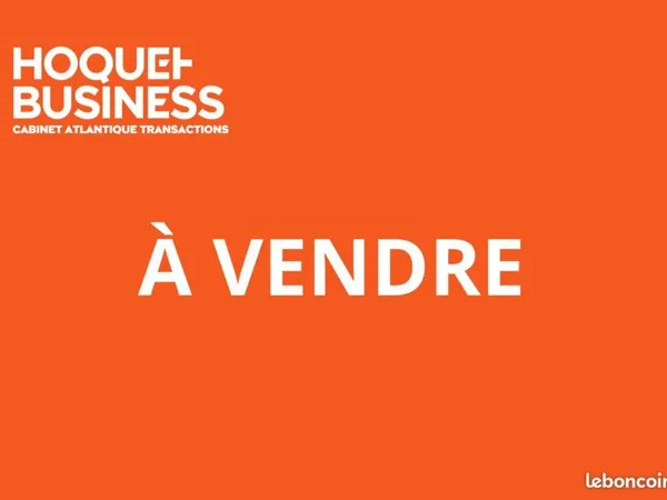 Garage 42 m² Saintes