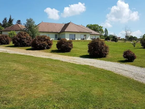 Maison 8 pièces 224 m²