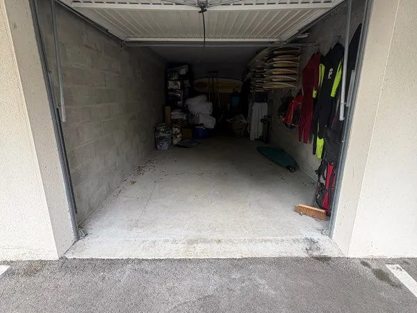 Espace de stockage disponible dans garage - Seignosse