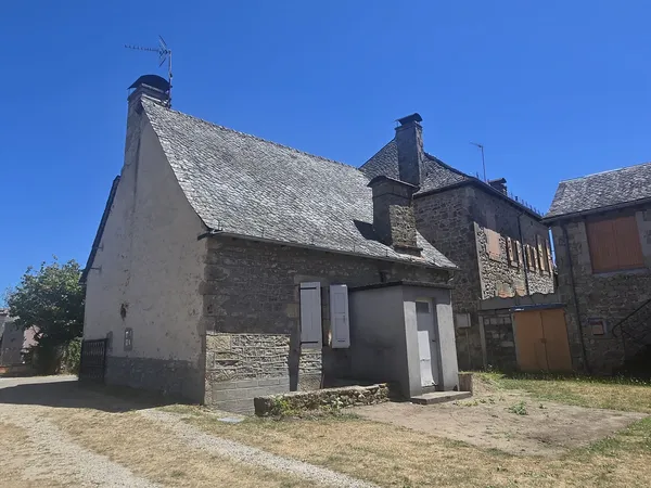 Maison avec dépendance à Saint Privat.