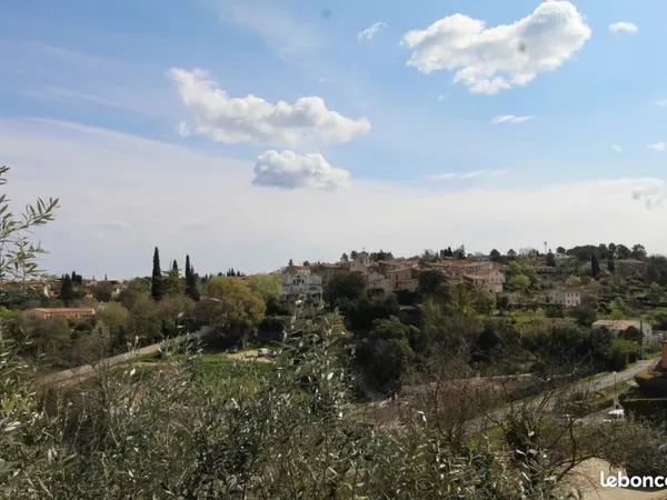 Villa 8 pièces 137 m²