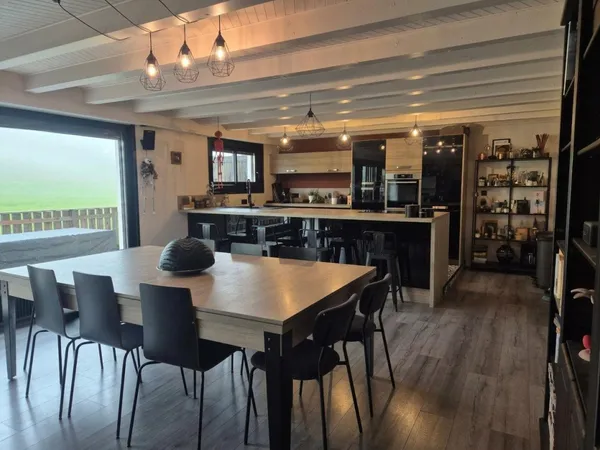 Appartement T5 lumineux avec vue Dent d'Oche