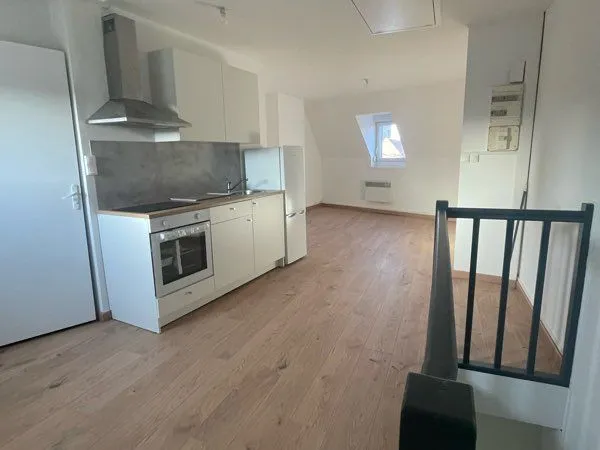 Studio rénové somain centre ville