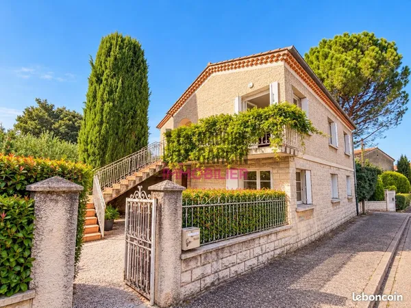 Maison 6 pièces 182 m²