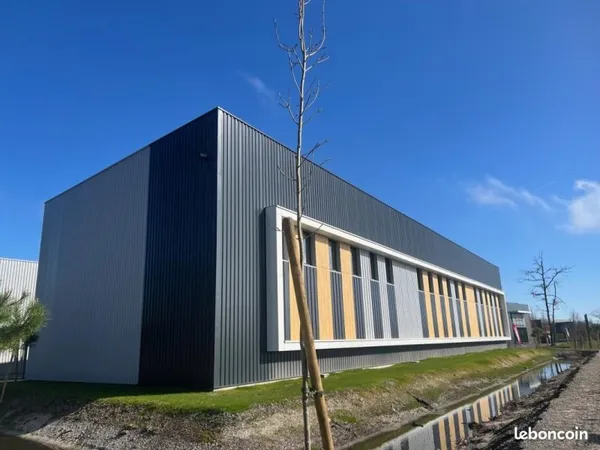 Bureau 286 m²