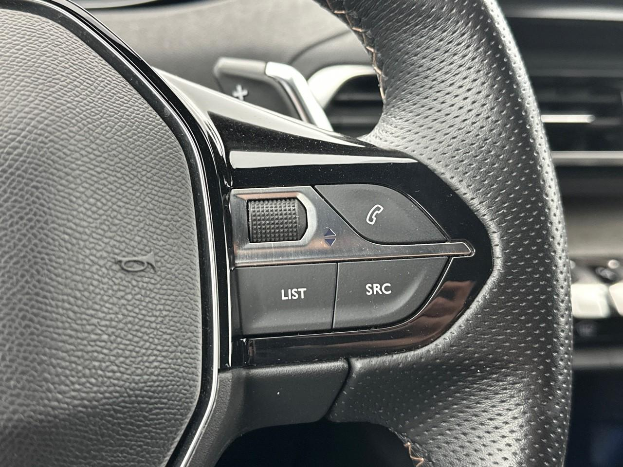 Peugeot 3008 puretech 130ch s&s eat8 gt pack — photo 19