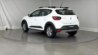 Dacia Sandero 1.0 TCe 90ch Stepway Confort — photo 8