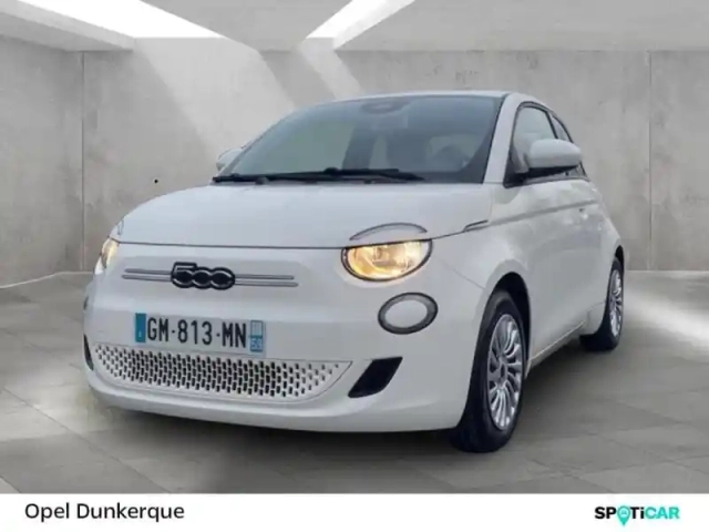 Fiat 500 e 95ch action