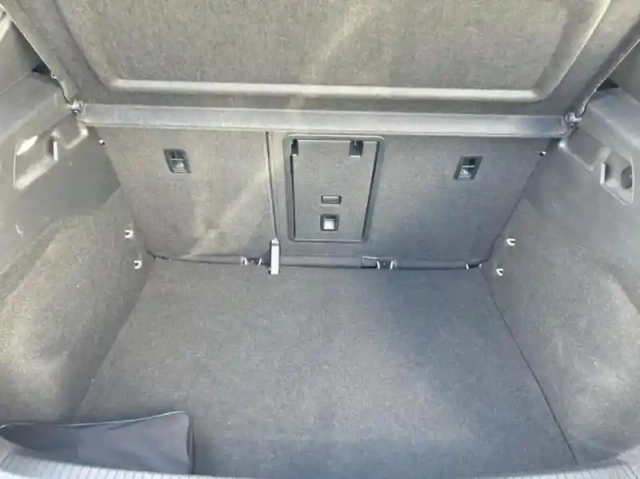 Volkswagen Id.3 204ch - 58 kwh 1st — photo 5