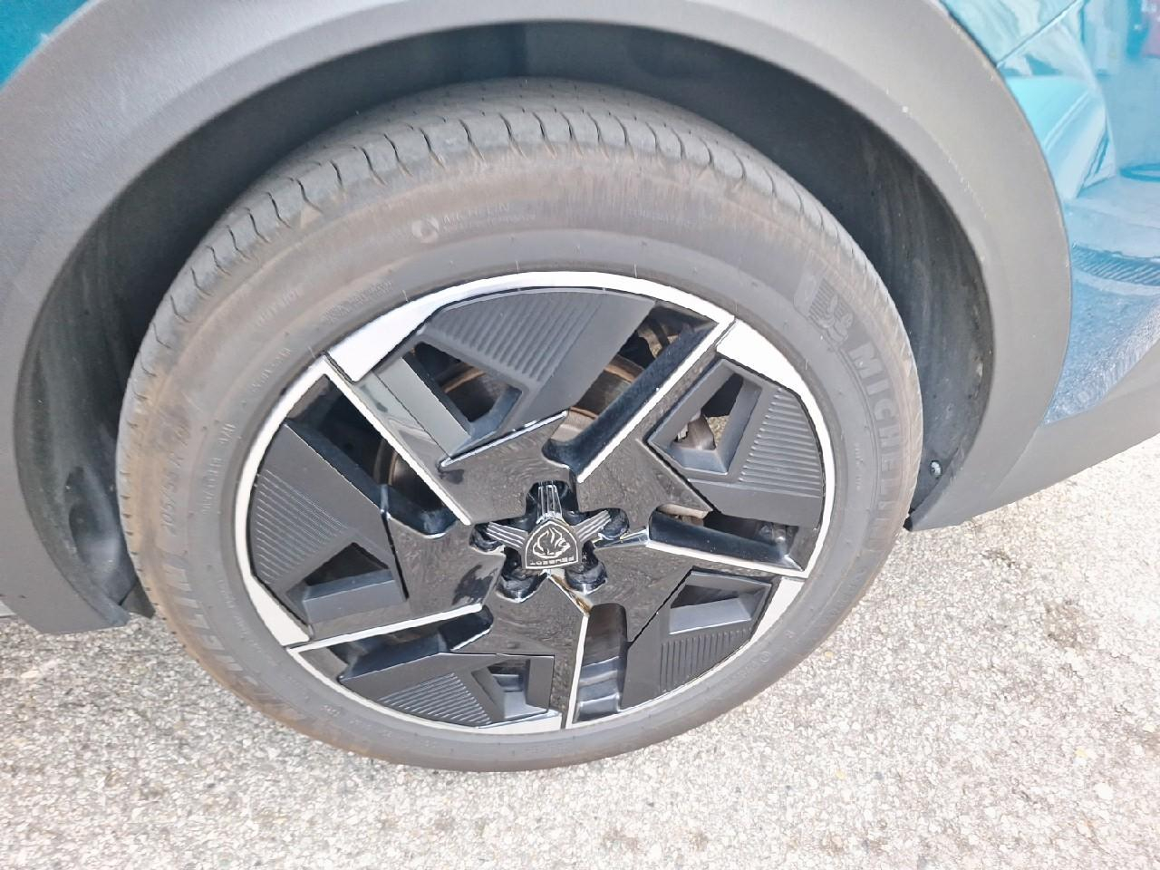 Peugeot 408 phev 225ch gt e-eat8 — photo 11