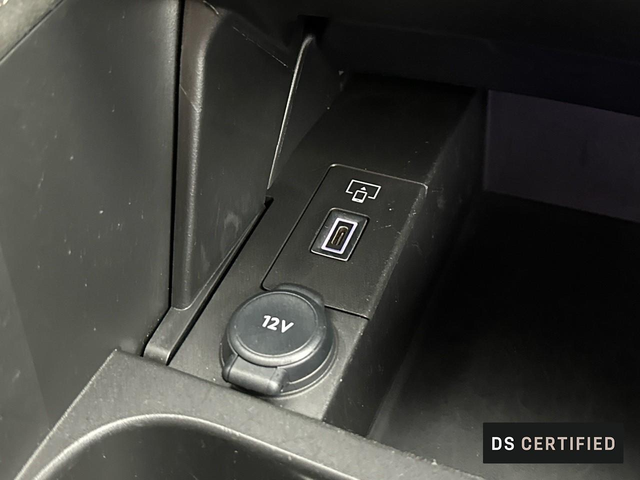Ds Ds 4 hybride e-tense 225 eat8 performance line+ — photo 29