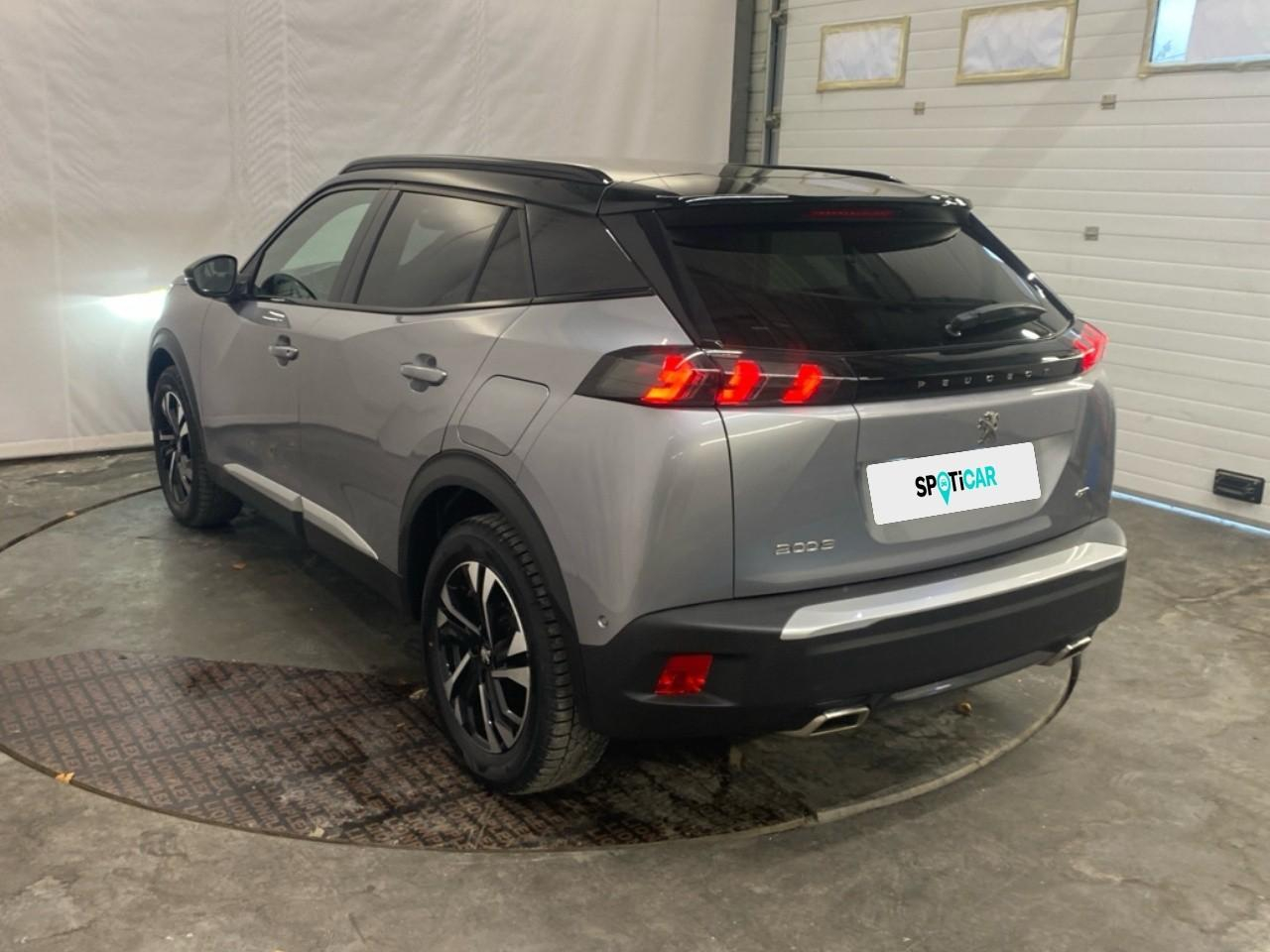 Peugeot 2008 puretech 130 s&s eat8 gt — photo 3
