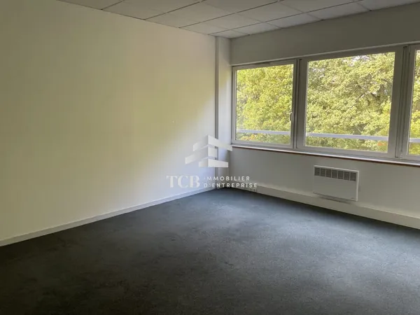 Bureaux 140 m²