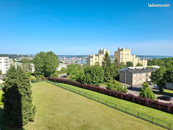 Appartement lumineux 67m² au pied de toutes commodités