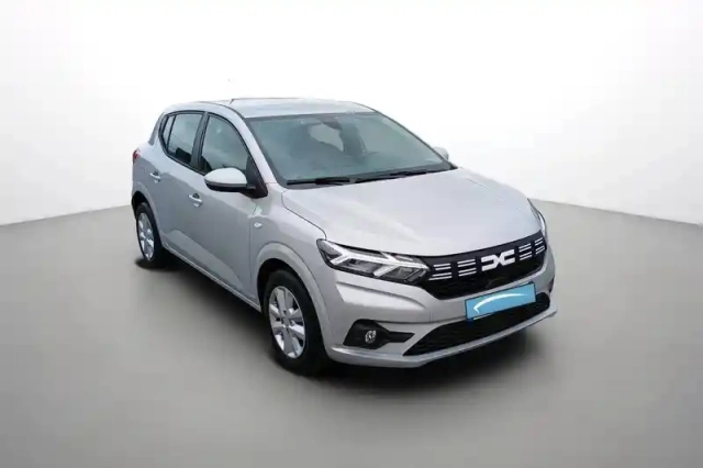 Dacia Sandero sce 65 — photo 8