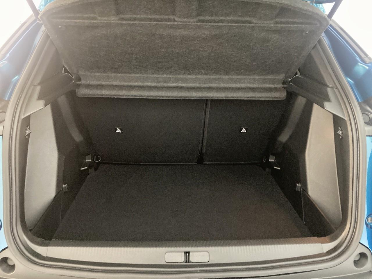 Peugeot 2008 hybrid 145 ch e-dcs6 allure — photo 6