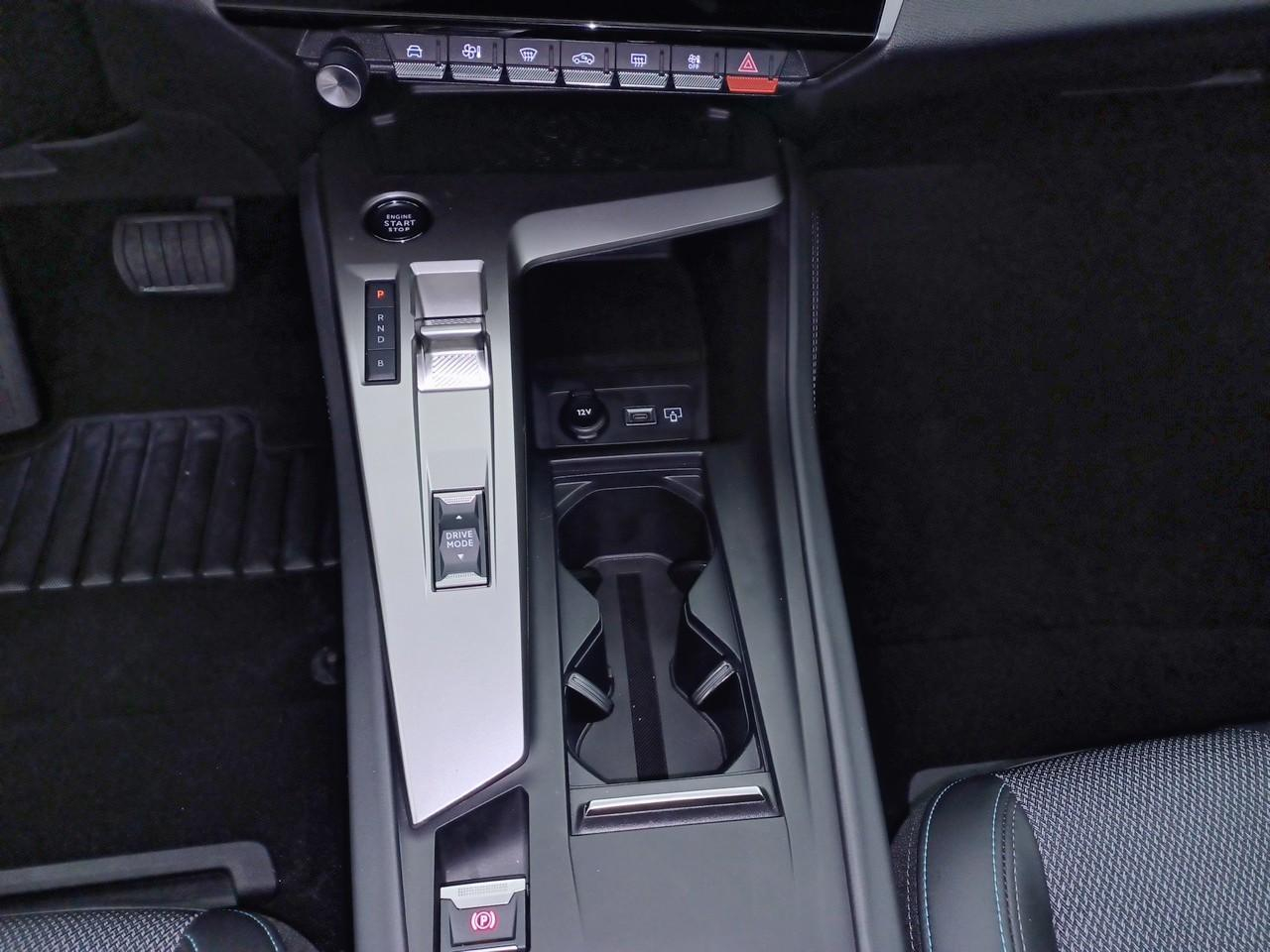 Peugeot 308 electrique 54 kwh 156ch allure — photo 14