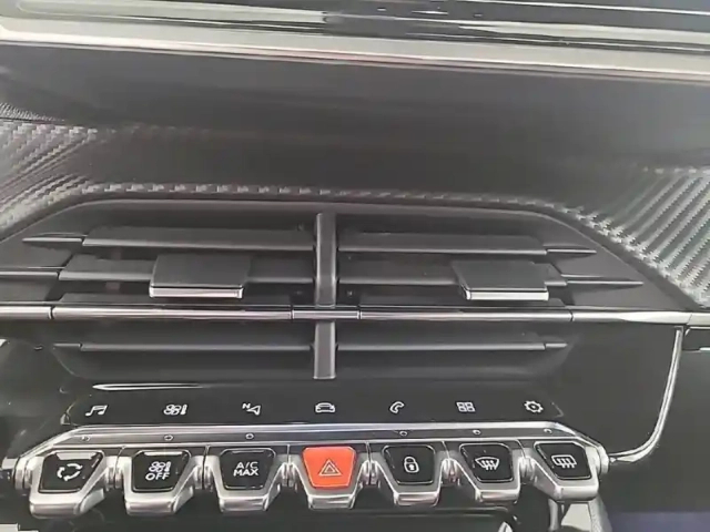 Peugeot 2008 puretech 130 s&amp;s bvm6 — photo 16